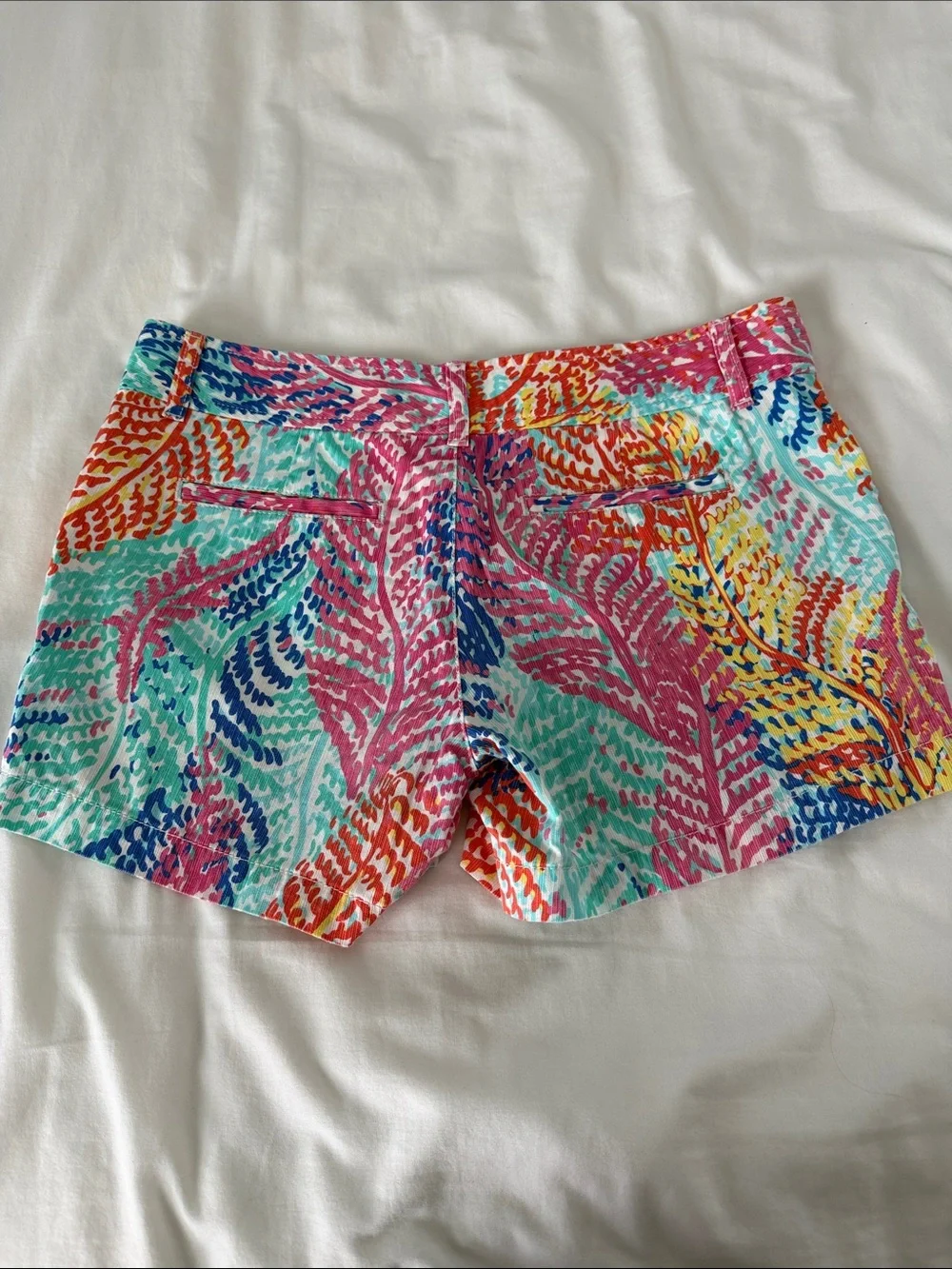 Lilly Pulitzer The Callahan Short Electric Feel Tropical Print Size 6 Women’s